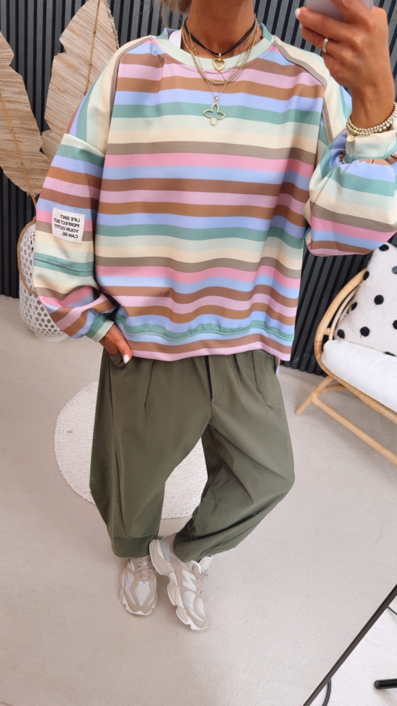 Sweater "Your Outfit"