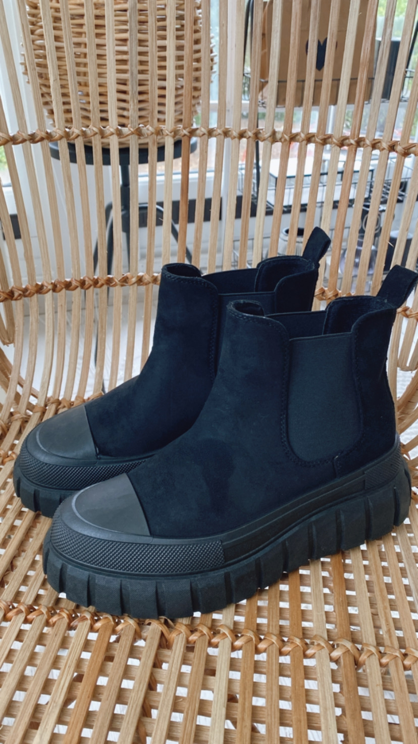 Boots "Clean"
