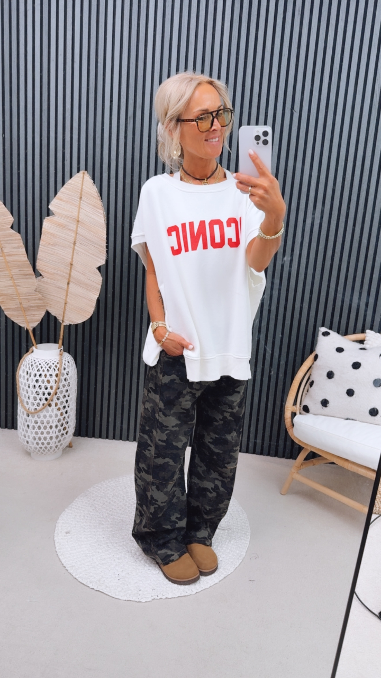 T-Shirt "Iconic Ärmellos"