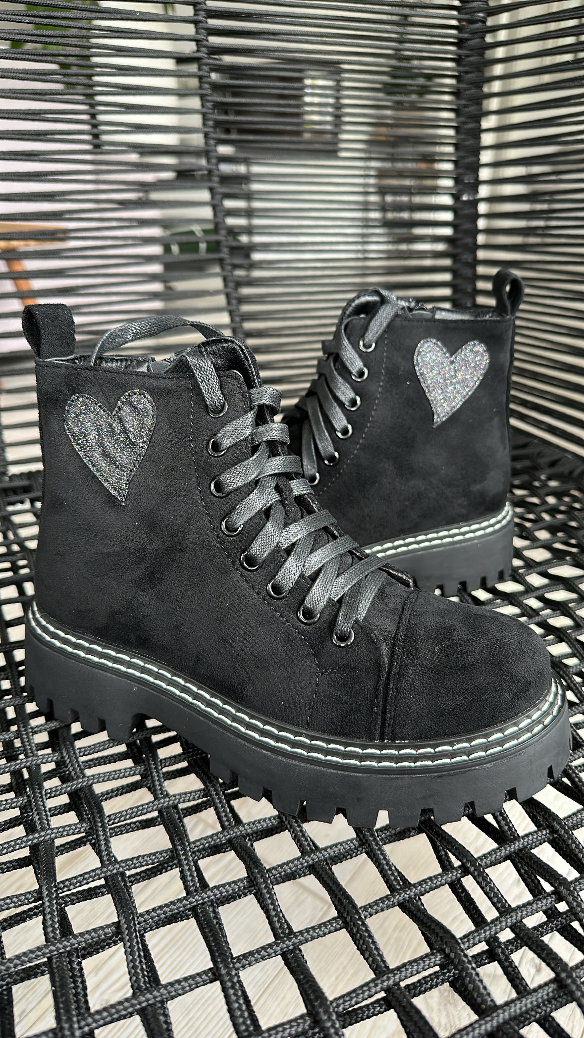 Boots "Hearttt" Wildlederlook black