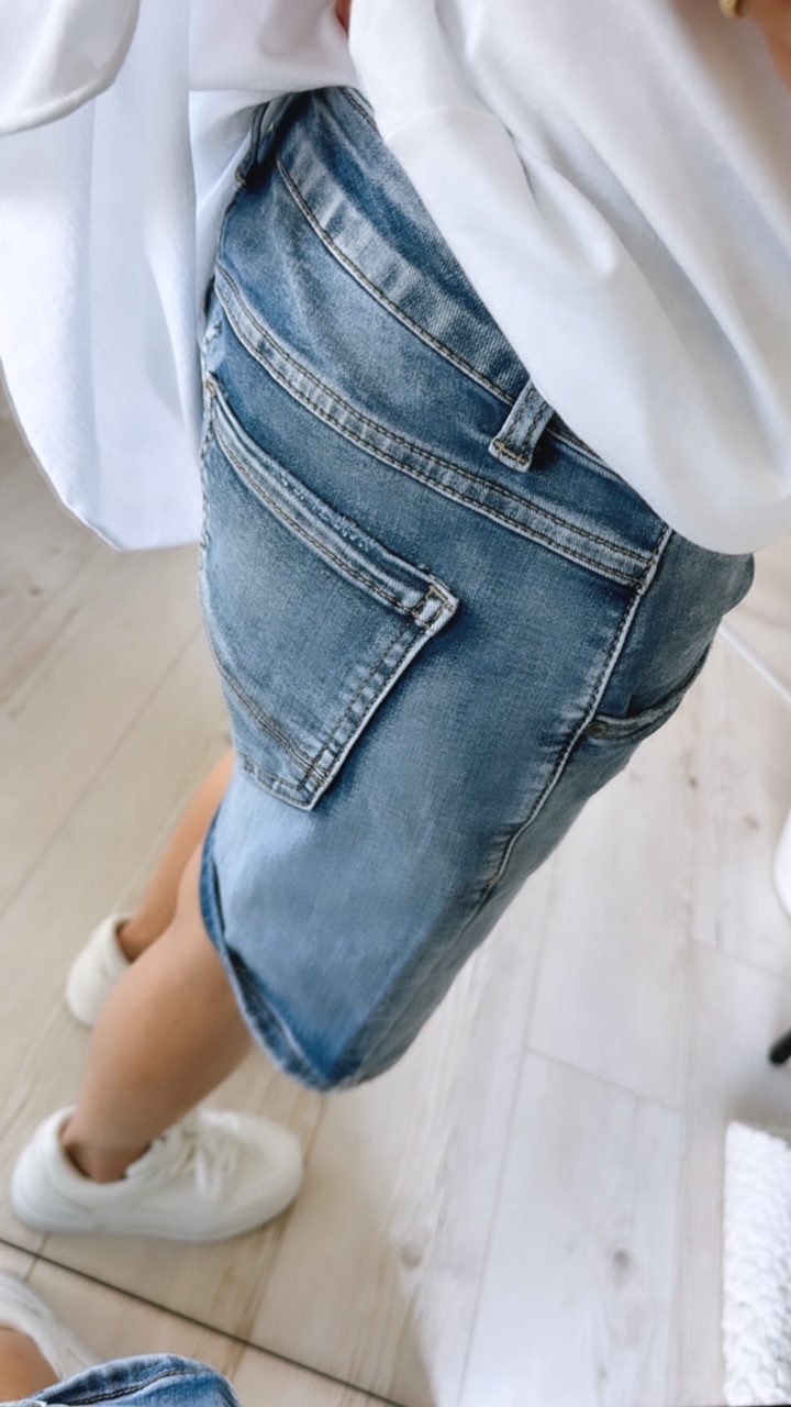 Jeansshorts "Kikiii"