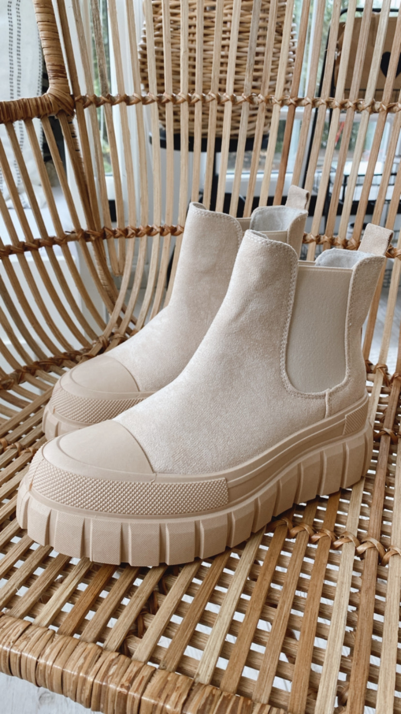 Boots "Clean"