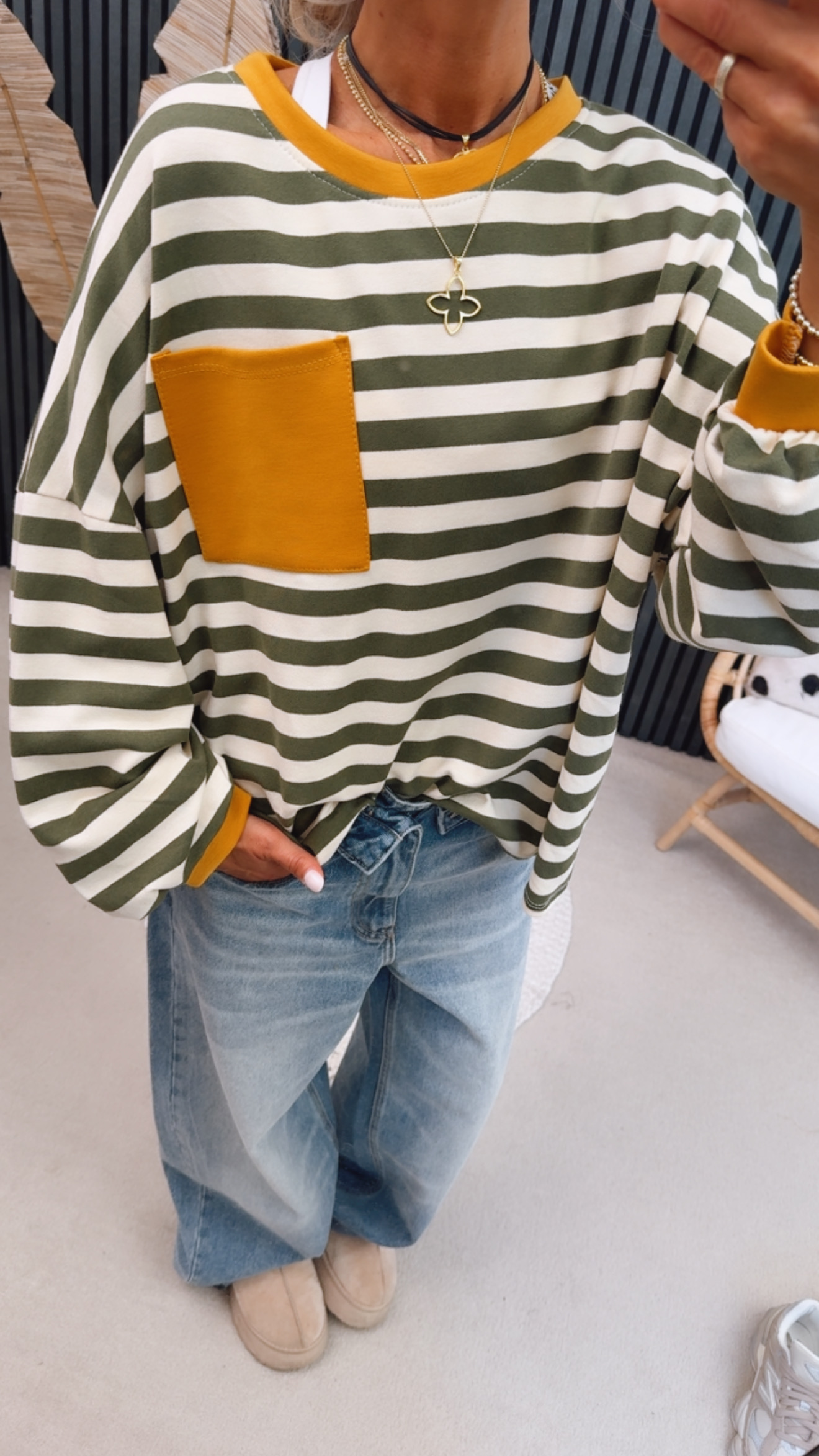 Sweater "Yshooo"