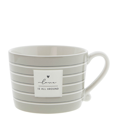 Tasse "Love Is All Arround"