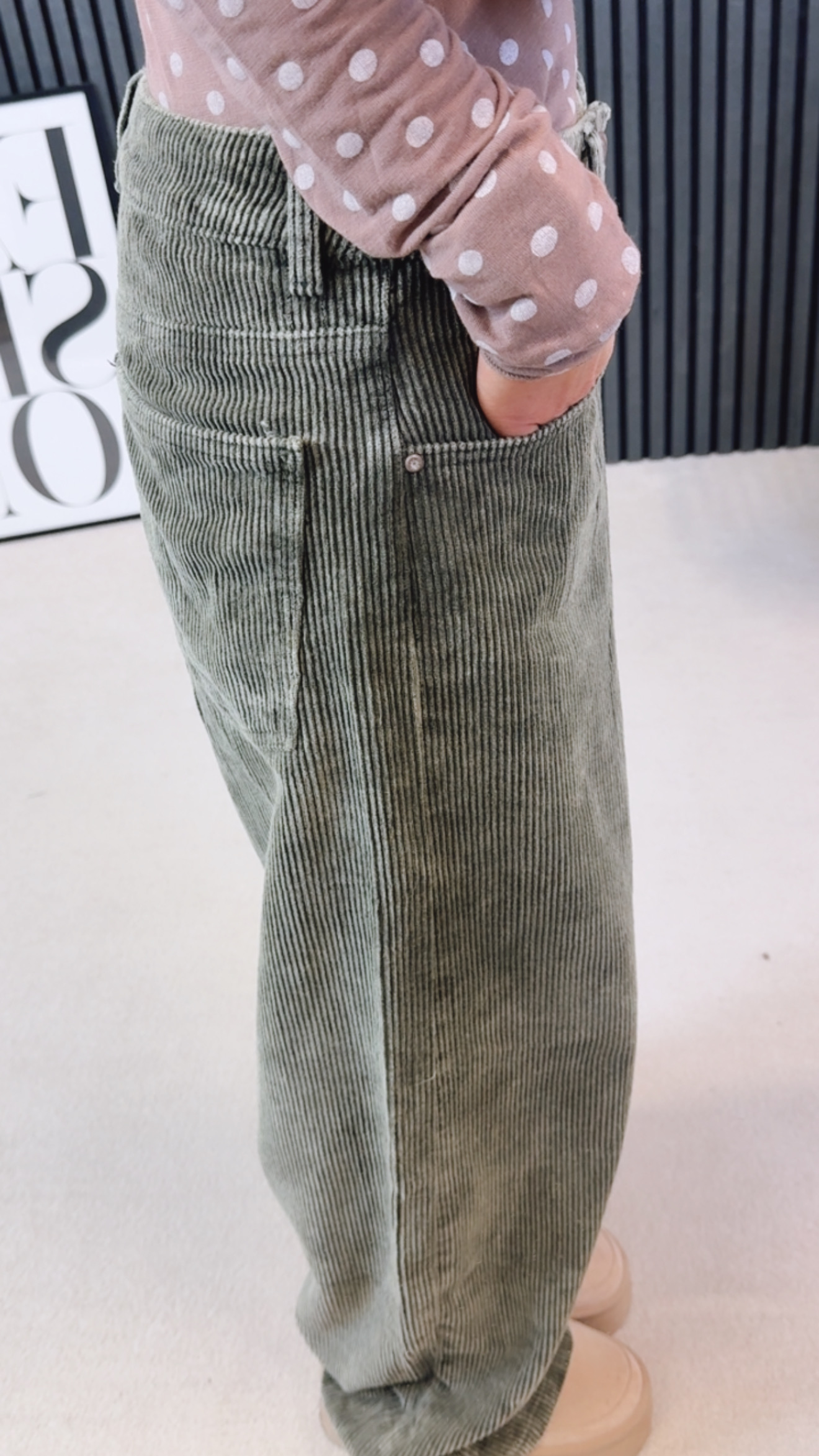 Cordhose "Ashtooon"