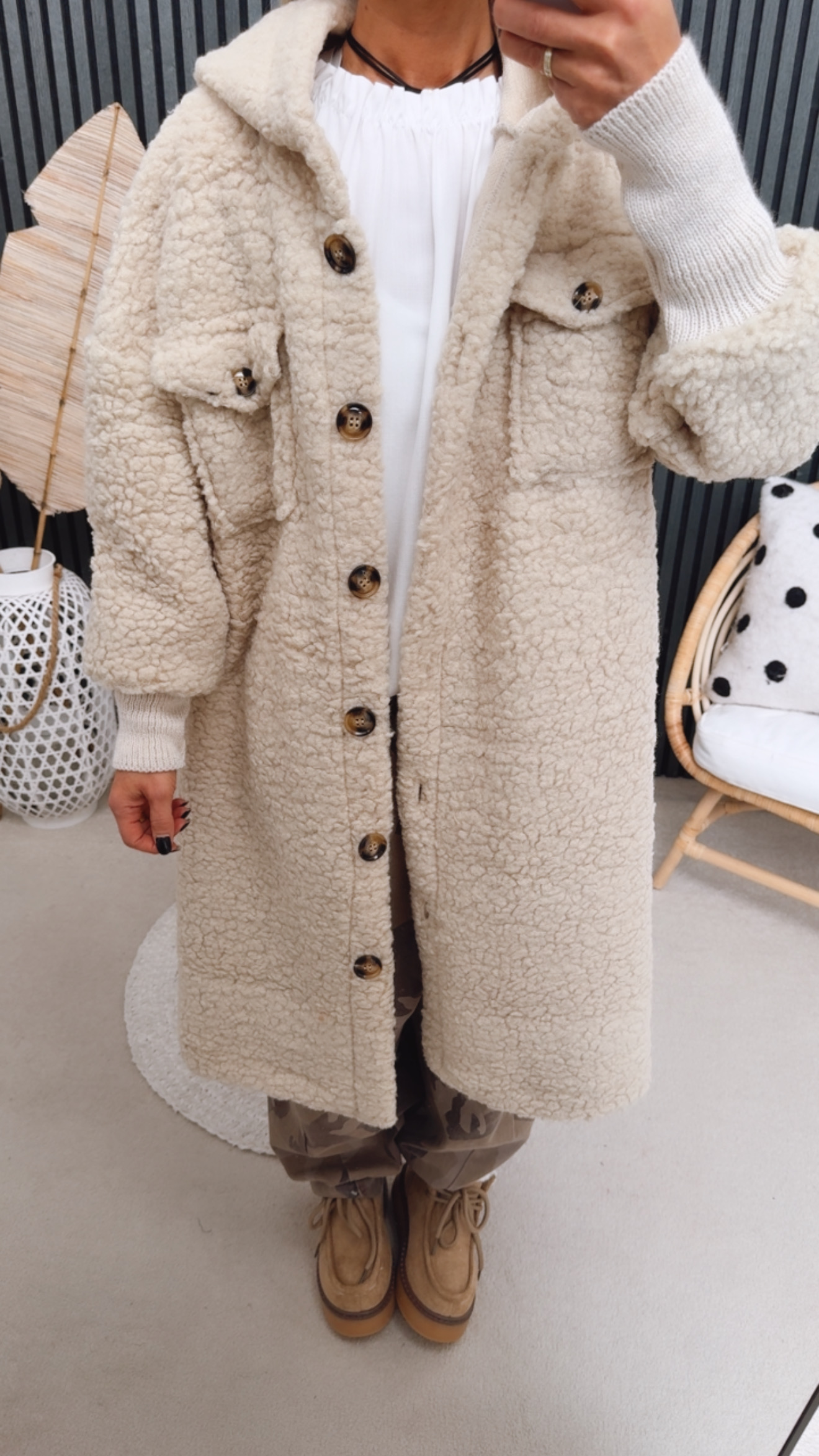 Teddy Mantel "Ciiindy"