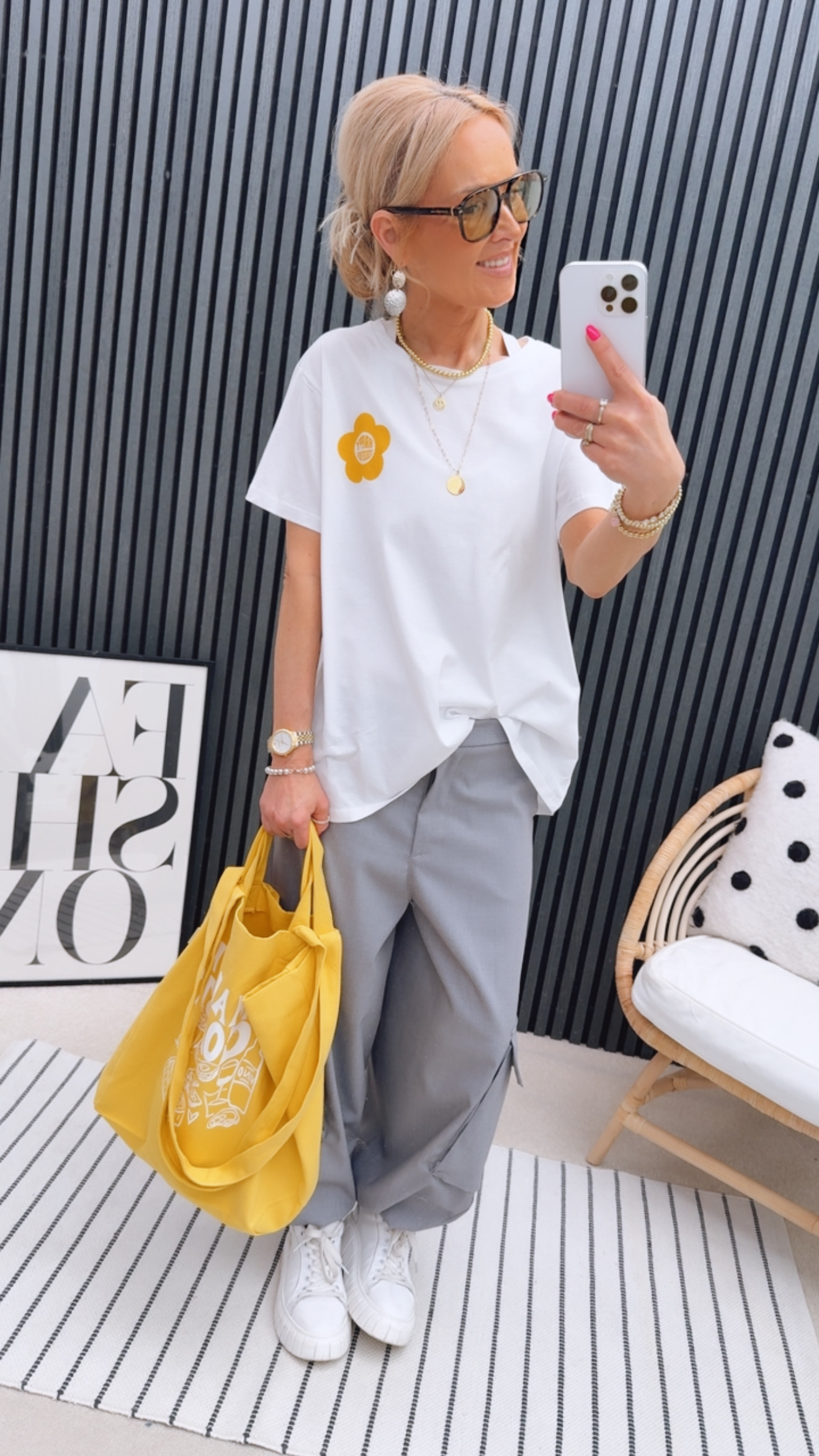 T-Shirt "Yellow Flowers"