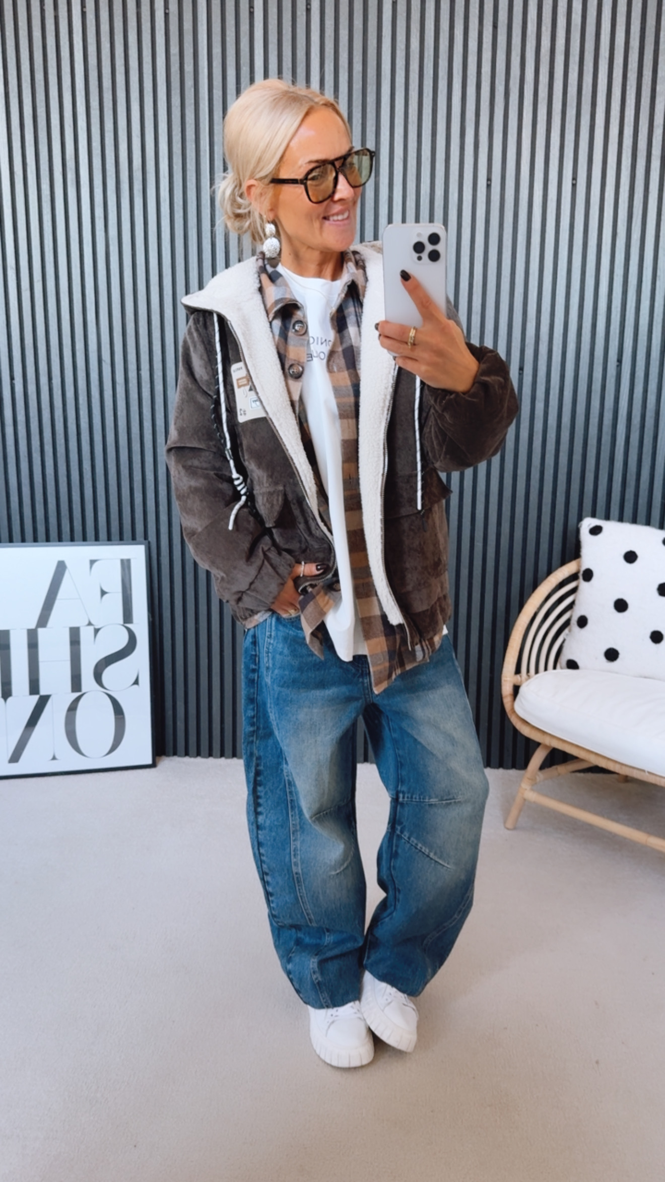 Cord Kapuzenjacke mit Teddy "Meikeeel"