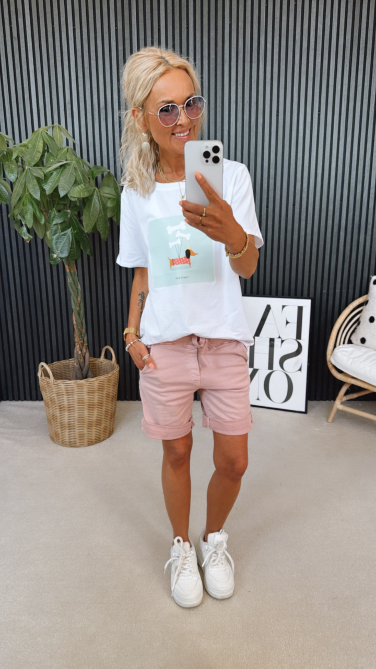 T-Shirt "Party Pup"