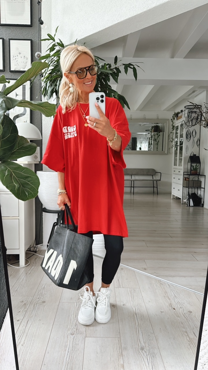 T-Shirt "Good Vibes"