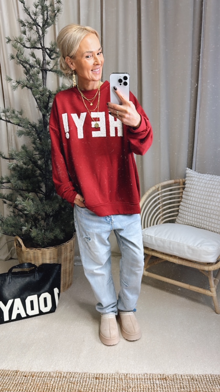 Oversized Sweater "Heeey"