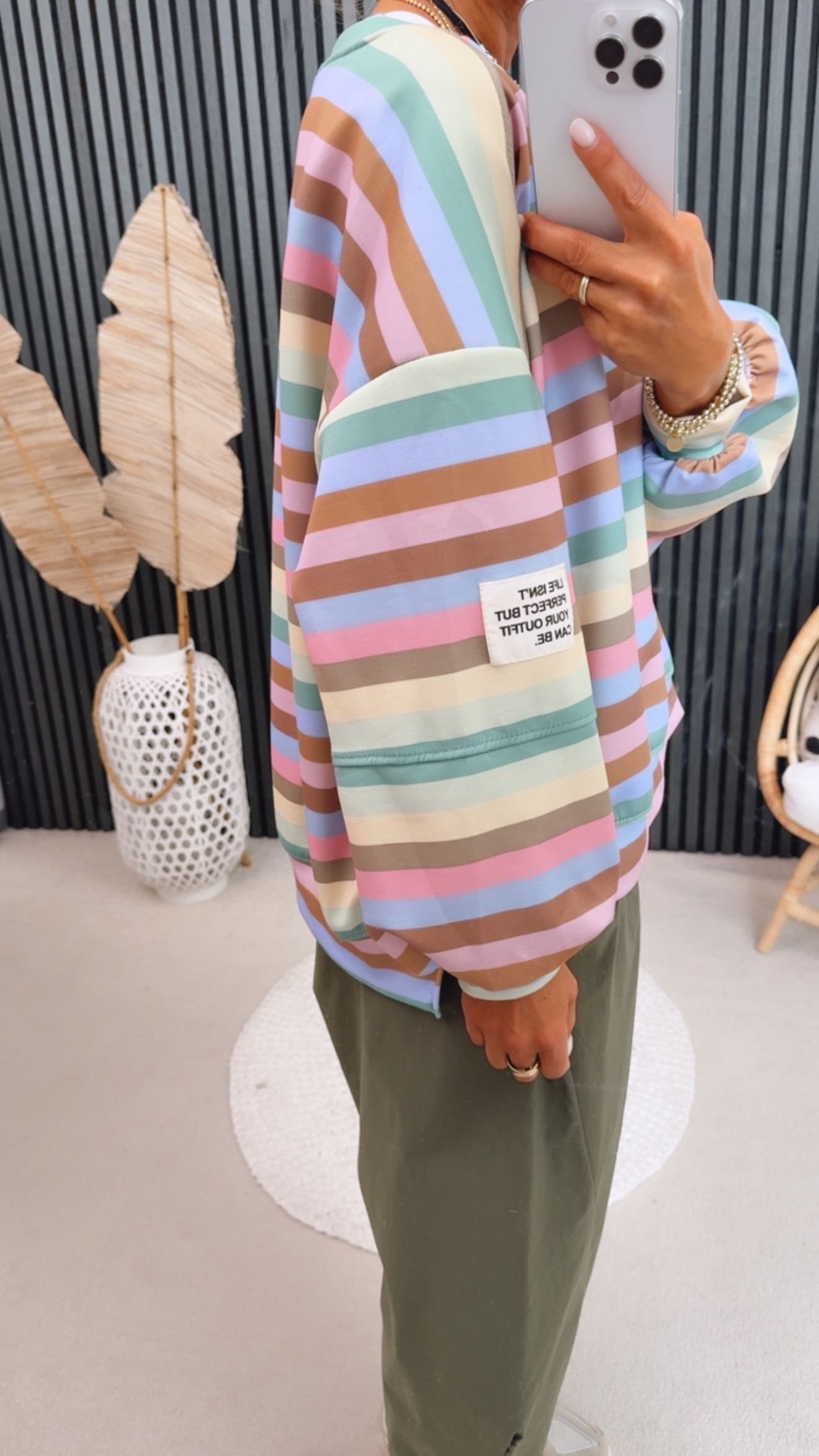 Sweater "Your Outfit"