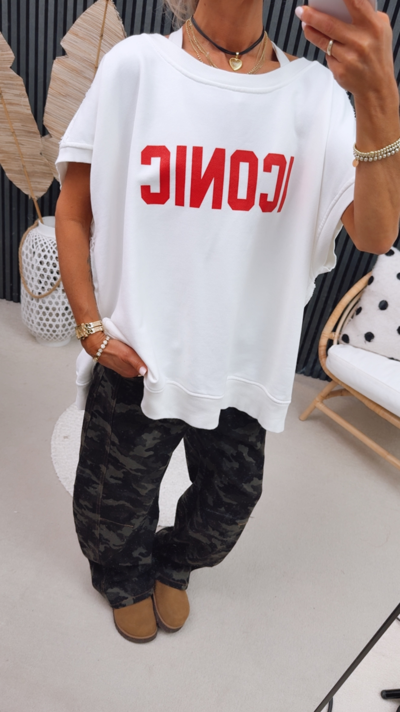 T-Shirt "Iconic Ärmellos"