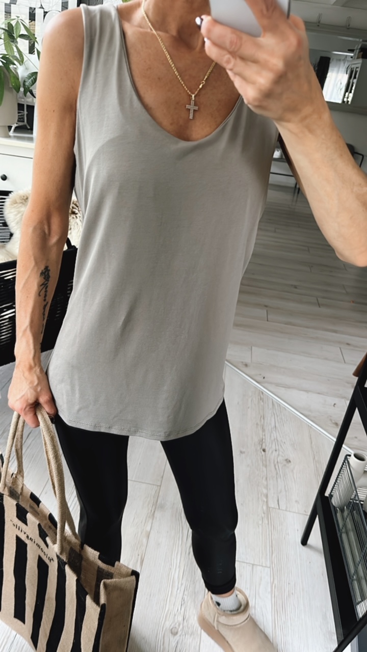 Basic Top "Miraaa"