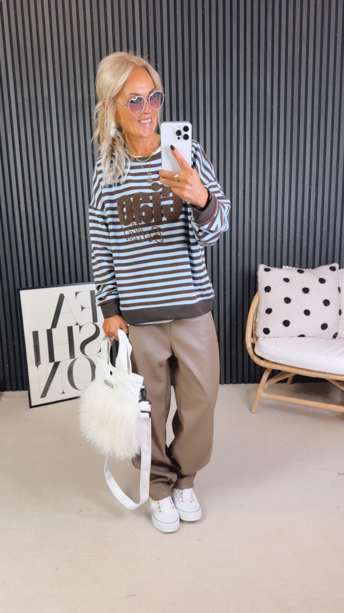 Sweater "Hilaaa"