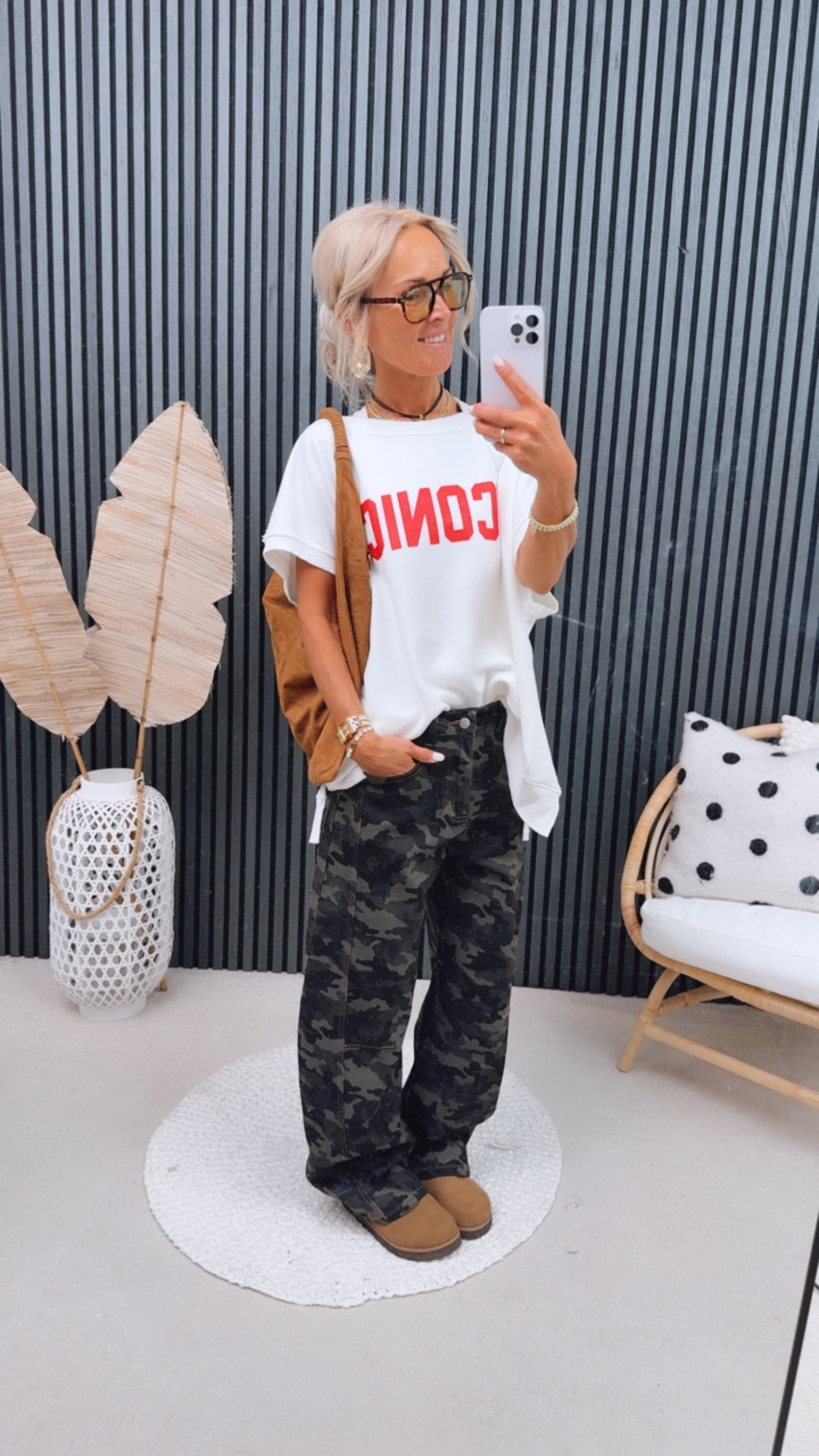 T-Shirt "Iconic Ärmellos"