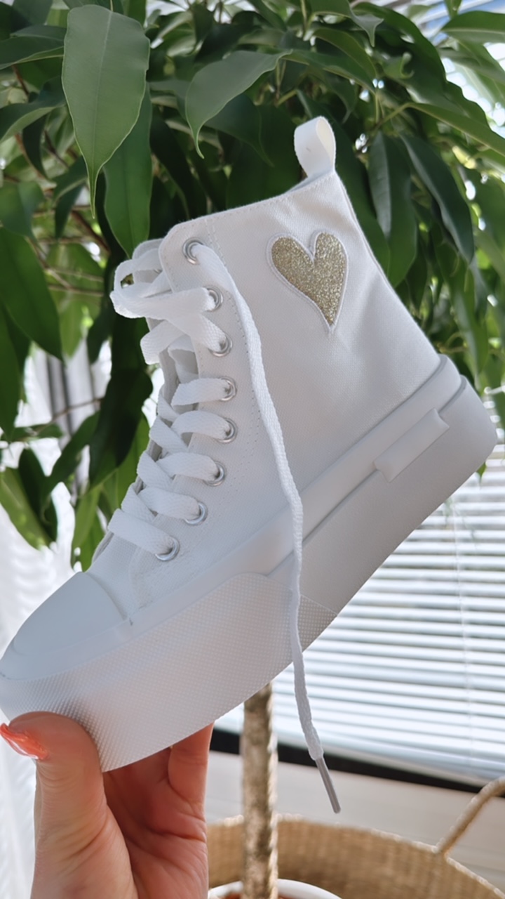 Sneaker "Gooolden Heart"