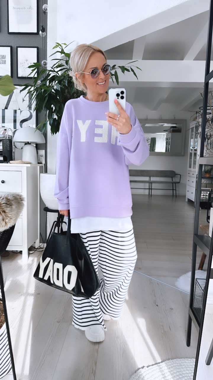 Oversized Sweater "Heeey"