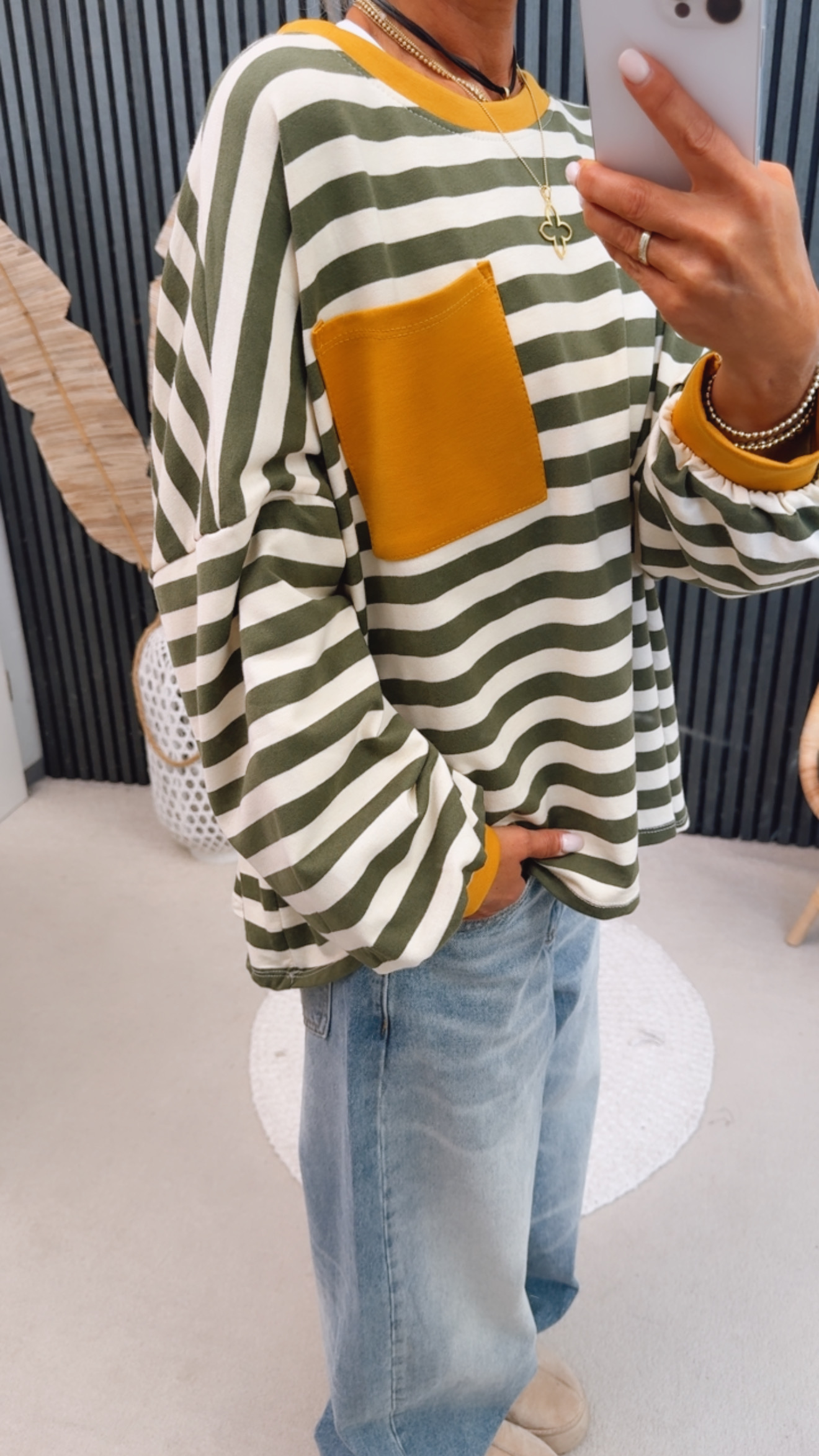 Sweater "Yshooo"