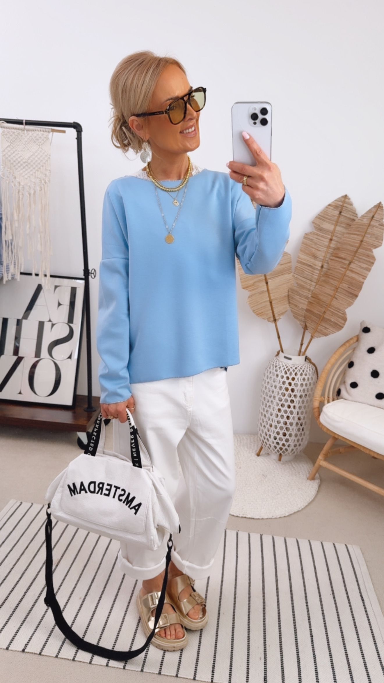 Basic Shirt "Romantikaaa"